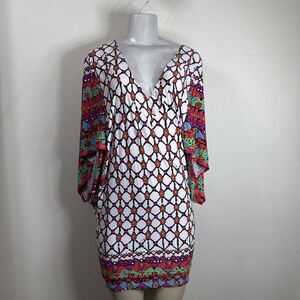 (R7) Trina Turk Top Sz,S Colorful Kaleidoscope Butterfly Sleeves V-Neck